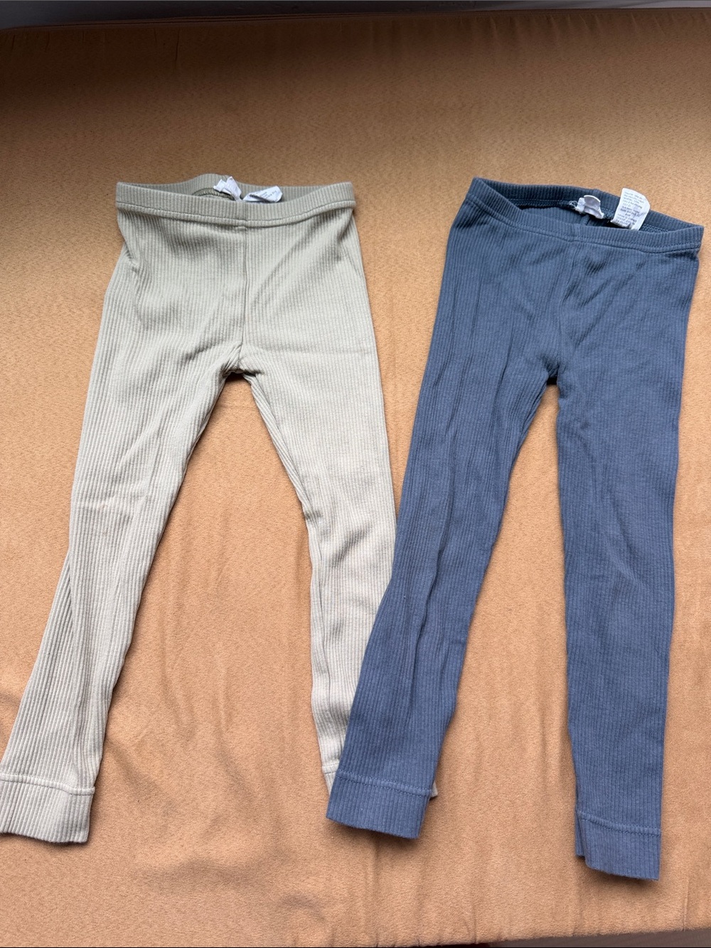 Jamie Kay Kids Ribbed Leggings in Blue and Light Olive size 4y